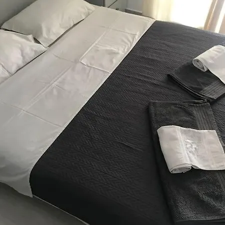 **cozy, Seaside, Spacious, 2 Bedroom Apartment** 公寓 *